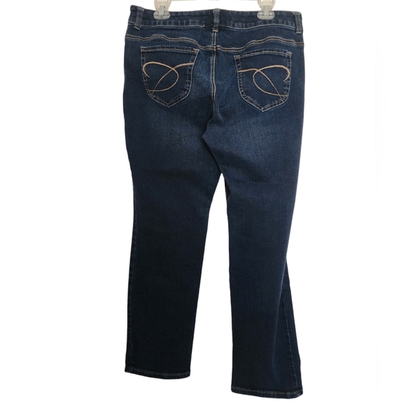 Chico's Platinum Blue Denim 5 pocket Jeans size 12 short - Picture 2 of 8